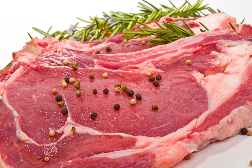 Чому виробникам не вигідно продавати яловичину в Україні