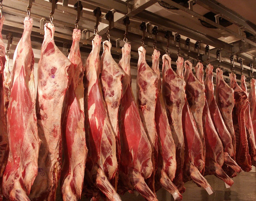 Легальним виробникам свинини важко конкурувати з тіньовим ринком