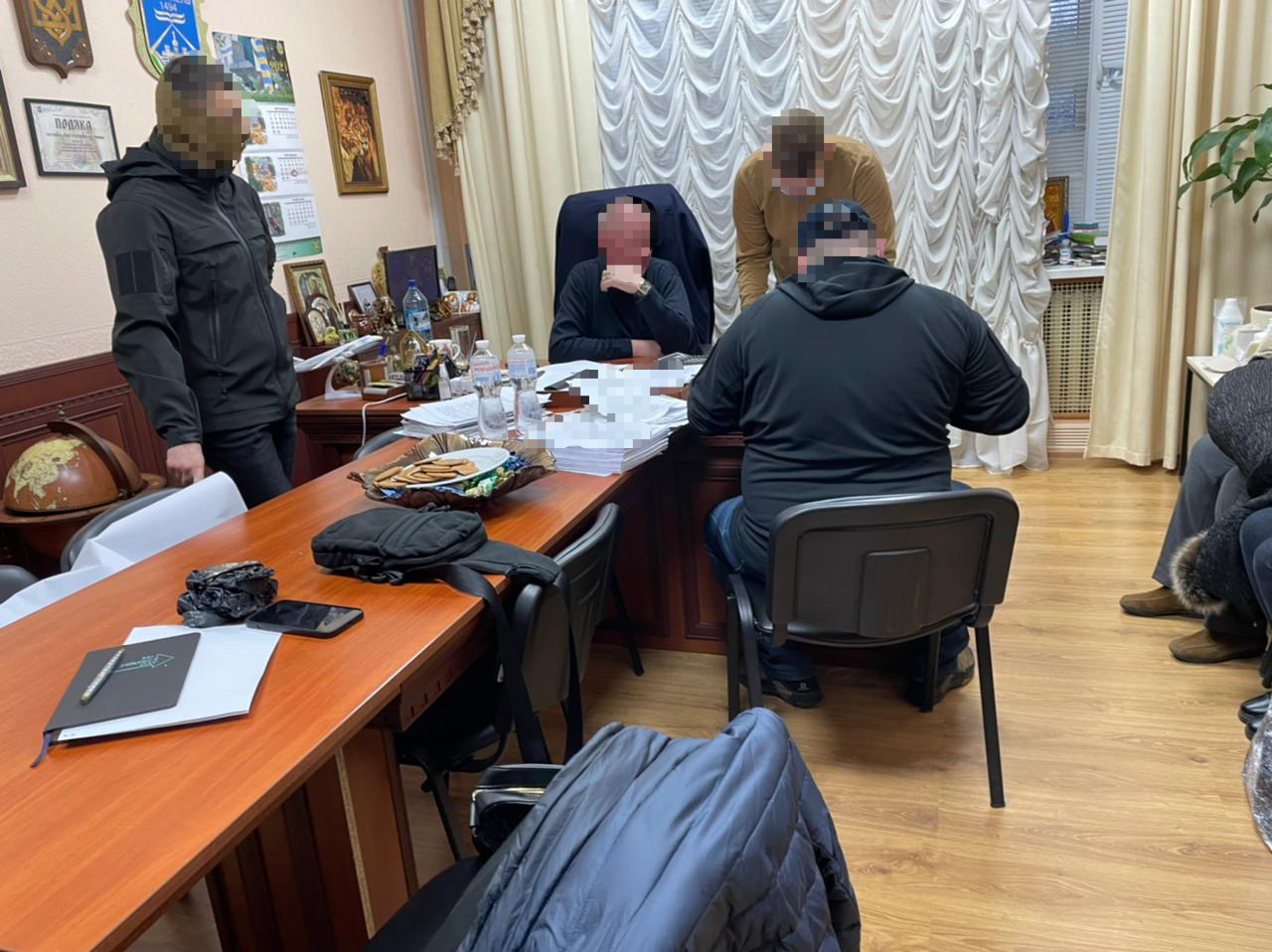 Зятя голови селищної ради Київщини підозрюють у шахрайстві з продажу держземлі на $600 тисяч