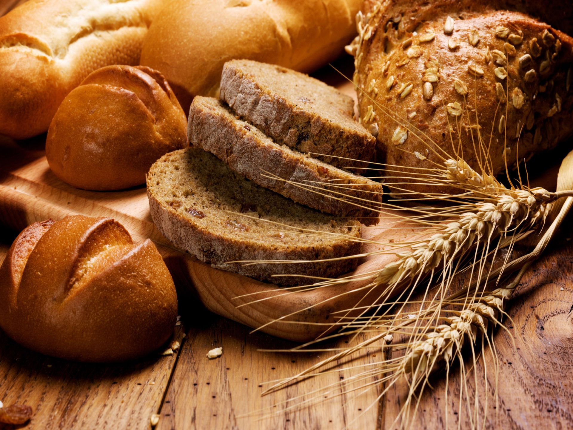 Українці стали менше їсти хліба