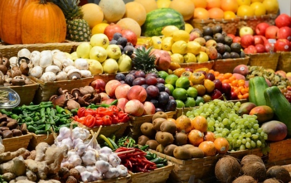 ЄС планує запровадити нульовий ПДВ на продукти, також і на фрукти й овочі