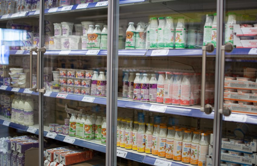 Молочні підприємства загрожують зупинити виробництво через “космічні” ціни на газ