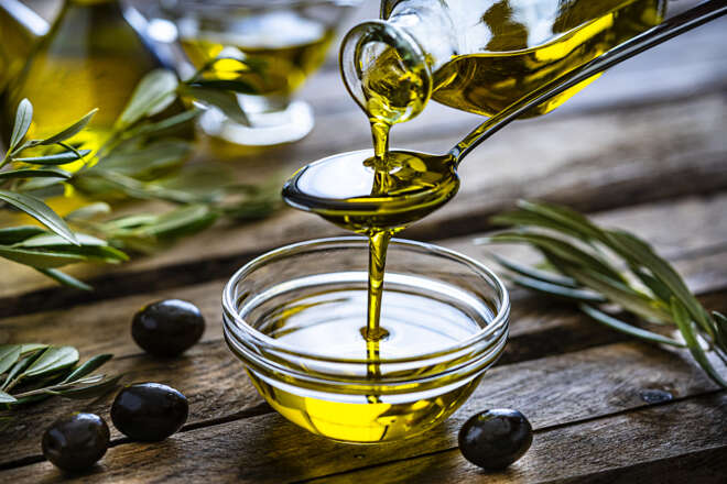 В Україні бум фальсифікованої оливкової олії: як відрізнити справжній продукт від підробки