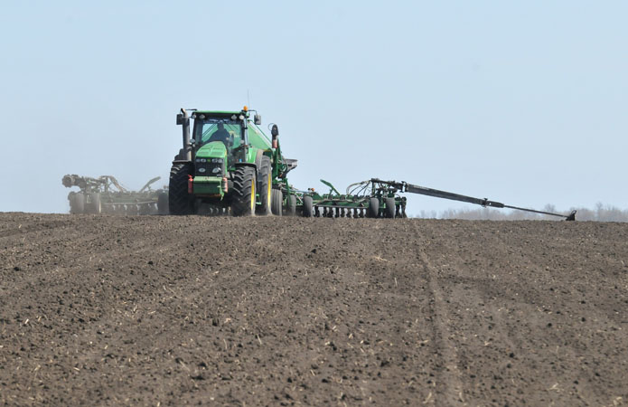 В Україні зменшуються запаси продуктивної вологи в ґрунті