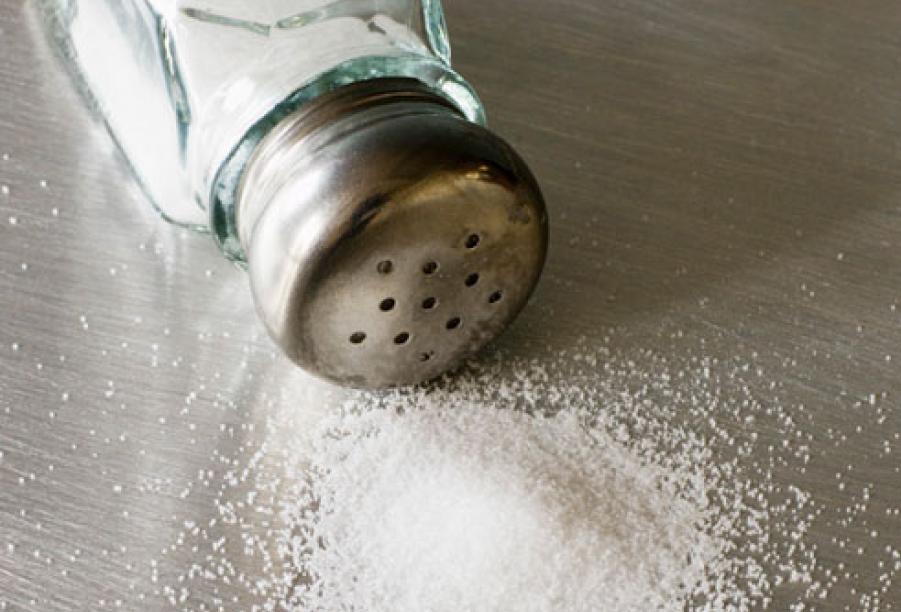 В Україні дефіцит солі: чому її немає у магазинах і чи скоро з’явиться