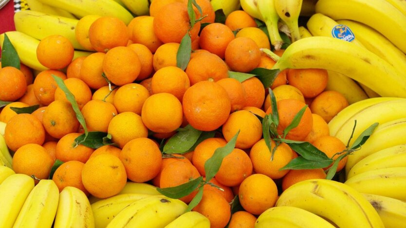 В Україні подешевшали банани та апельсини