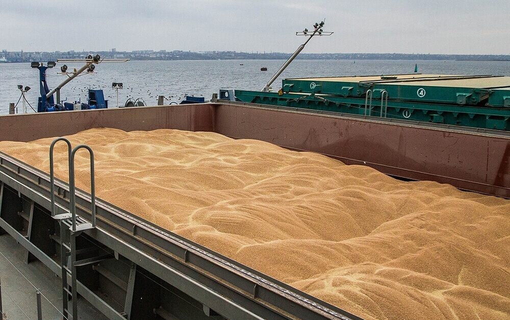 Греція запропонувала свої кораблі для перевезення зерна з України 