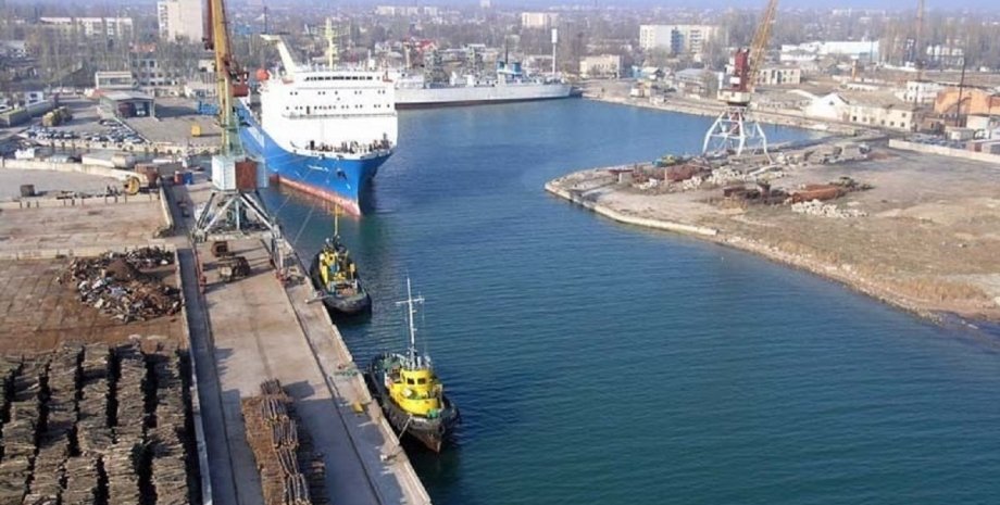 Окупанти хочуть відновити роботу портів Херсонської області