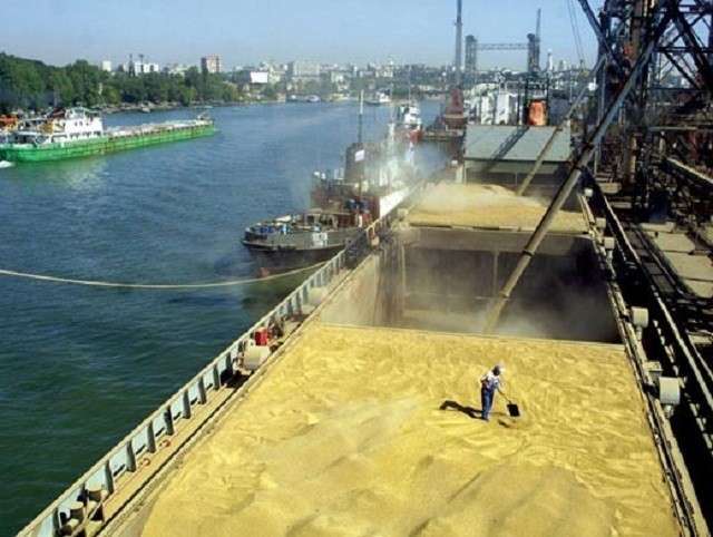 Страхування кораблів з українським зерном подорожчало у 200 разів