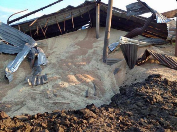 Окупанти завдали ракетних ударів по Запорізькій області: зруйновано зерносховище