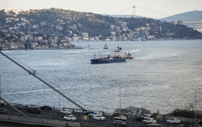 Туреччина в п’ять разів збільшить вартість проходу через Босфор і Дарданелли