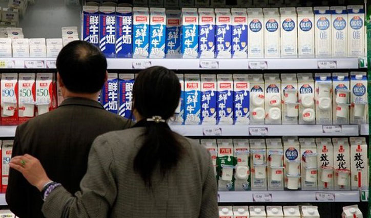 Китай вводить більш суворі вимоги до молочних консервів і сиру