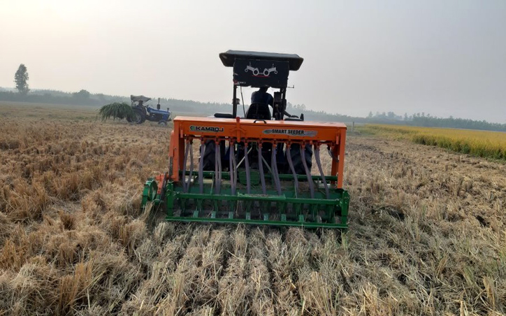 В Індії розробили розумні сівалку: сіє пшеницю відразу у стерню