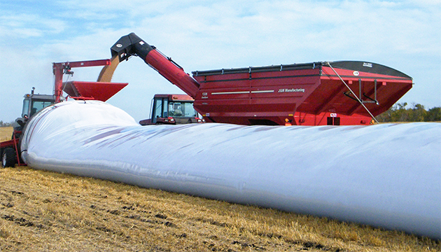 Зберігання зерна в полімерних рукавах: як все зробити правильно?