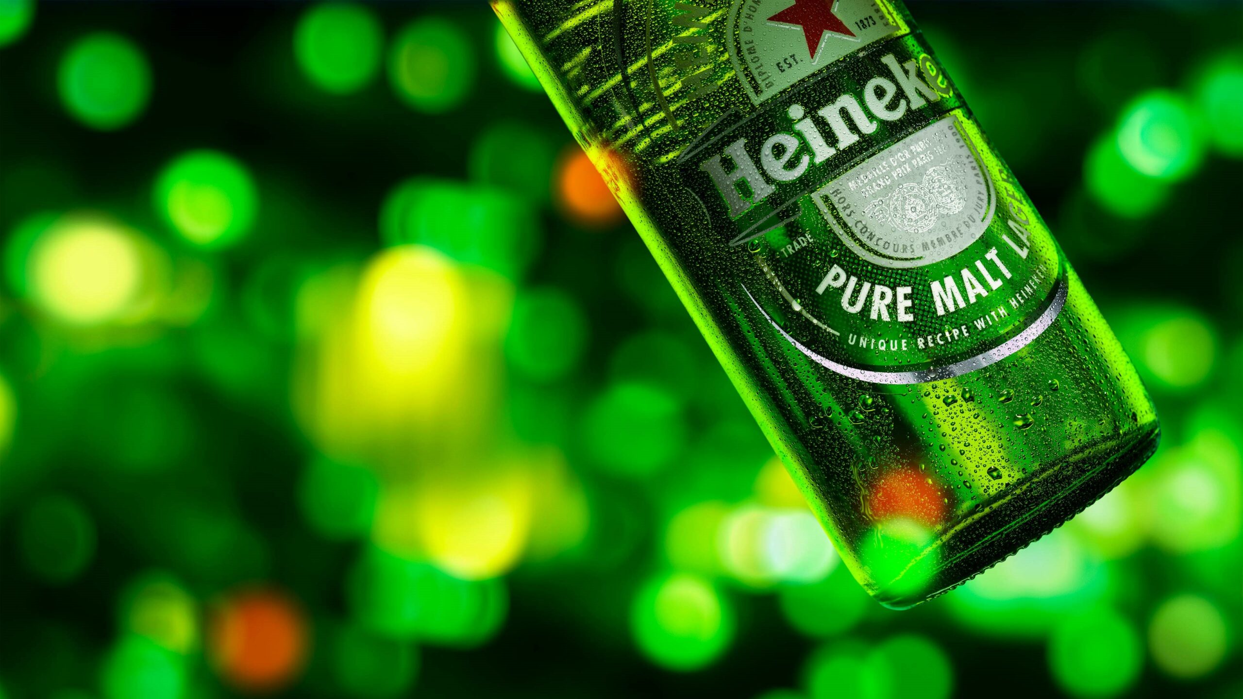 Після критики в ЗМІ Heineken запевняє, що не відмовився від планів піти з росії