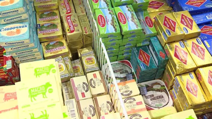 В Україні дешевшає молочка: скільки коштує молоко, сир і вершкове масло