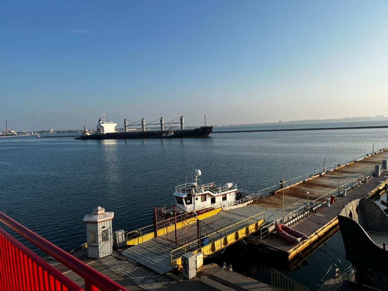 В портах Одещини призупинили укладання форвардних контрактів на зерно