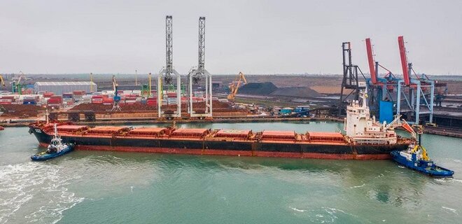 Збитки України через простої кораблів перевищили $1 млрд