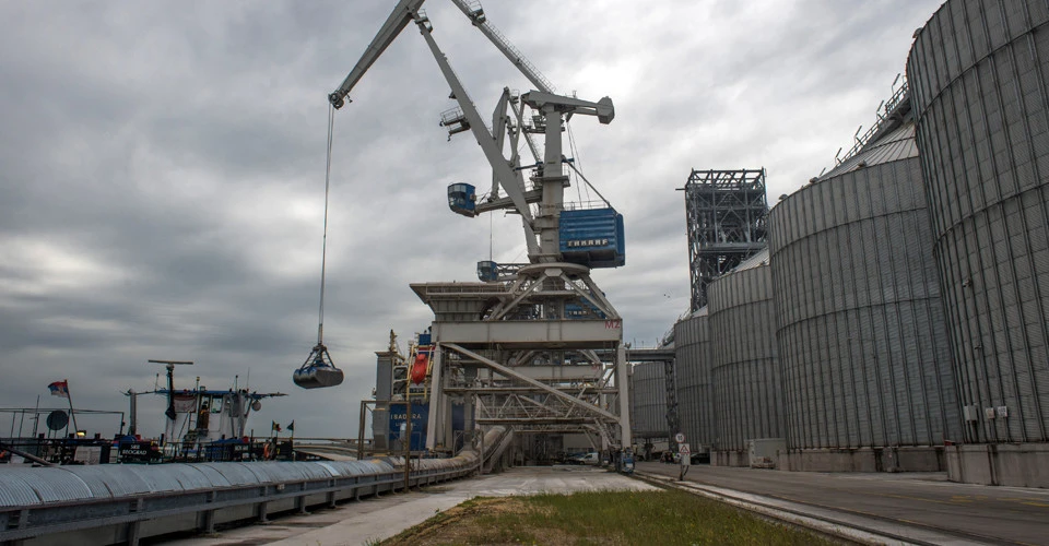Додаткові пункти й сухі порти: Україна розробила план на випадок виходу рф із “зернової угоди”