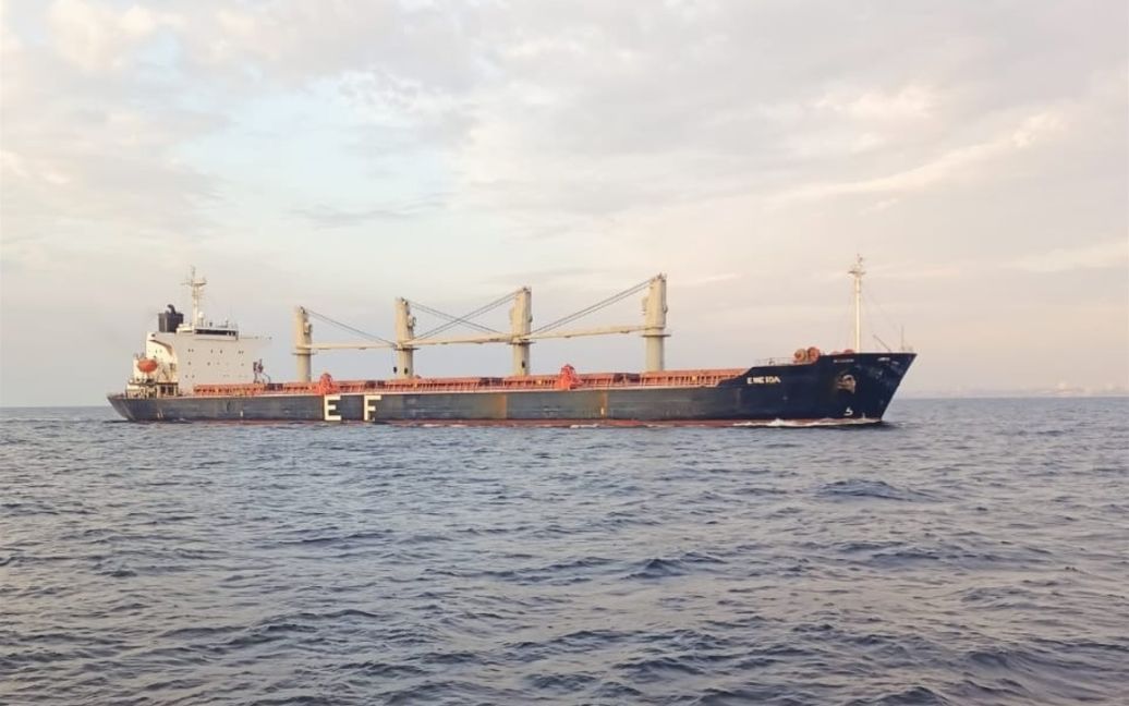Прорив блокади у Чорному морі: у портах біля Одеси відновився жвавий рух суден
