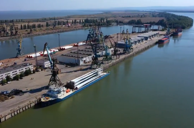 Українські порти на Дунаї збільшили обробку вантажів у 2,2 раза