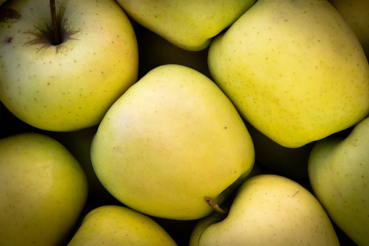 Як змінилися ціни на яблука та виноград
