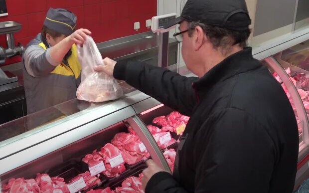 Супермаркети підвищили ціни на м’ясо: скільки коштує кілограм курятини та свинини