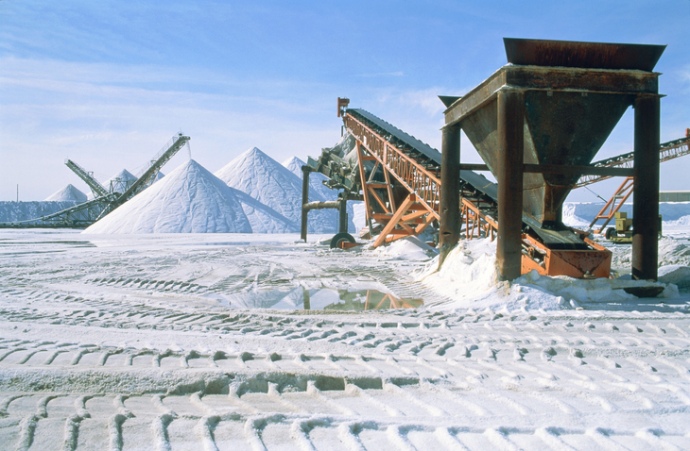 Україна почала імпортувати сіль з Африки, оскільки з видобутком на Закарпатті є проблеми