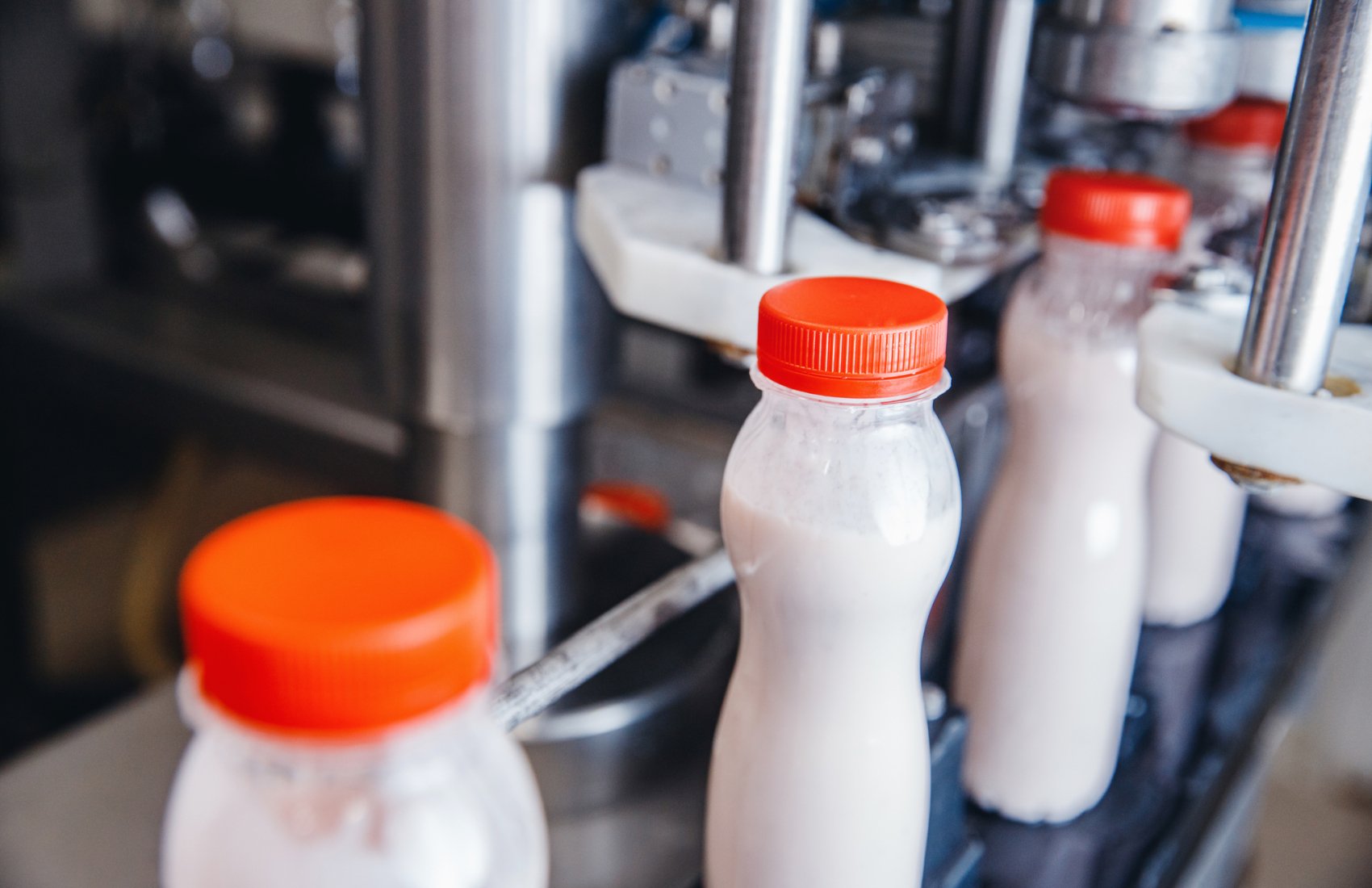 Українці стали вживати більше імпортних і менше вітчизняних молочних продуктів