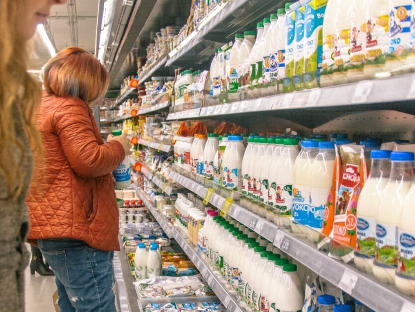 В Україні підскочили ціни на молочку: скільки коштують молоко, вершкове масло та сир