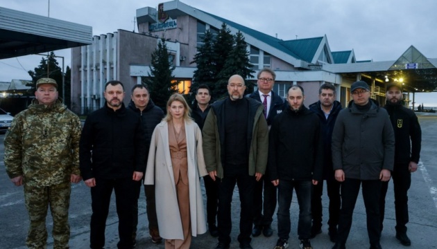 Українські урядовці приїхали на кордон, а польська сторона проігнорувала зустріч
