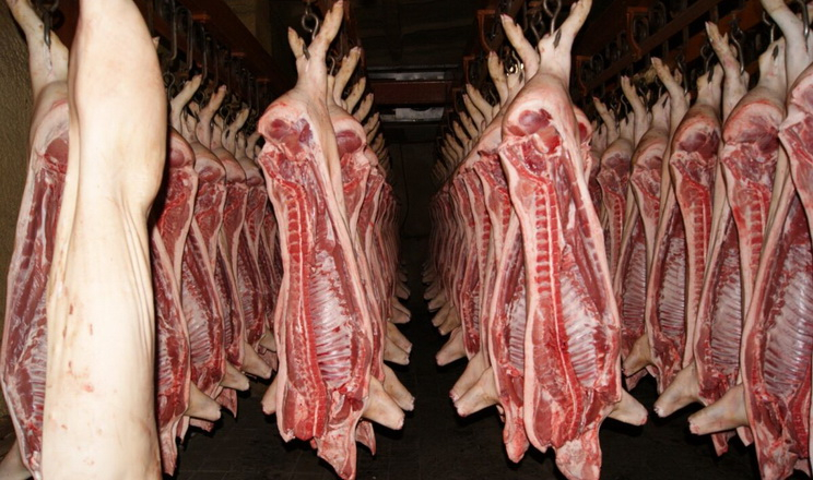 Україна імпортує вдвічі більше свинини, ніж експортує