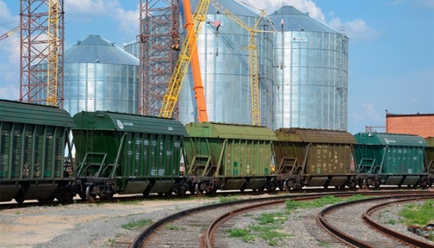 У квітні суттєво скоротилися обсяги передачі зернових до Румунії