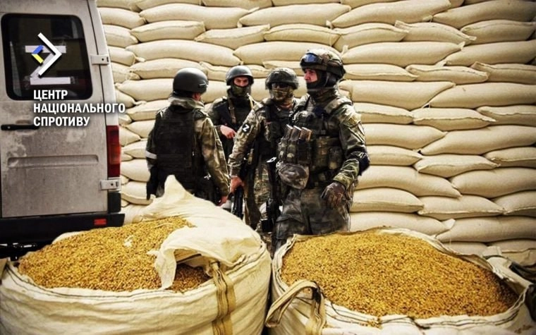 Від початку року окупанти вивезли з окупованого Маріуполя понад 50 тисяч тонн зерна