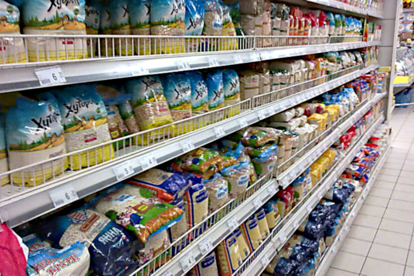Як змінилися ціни на цукор, борошно та гречку у супермаркетах