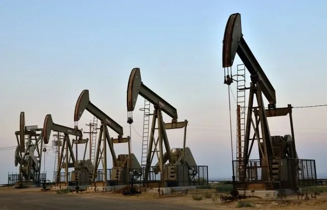 Низькі ціни на нафту: прогнози банків та вплив на бюджет росії